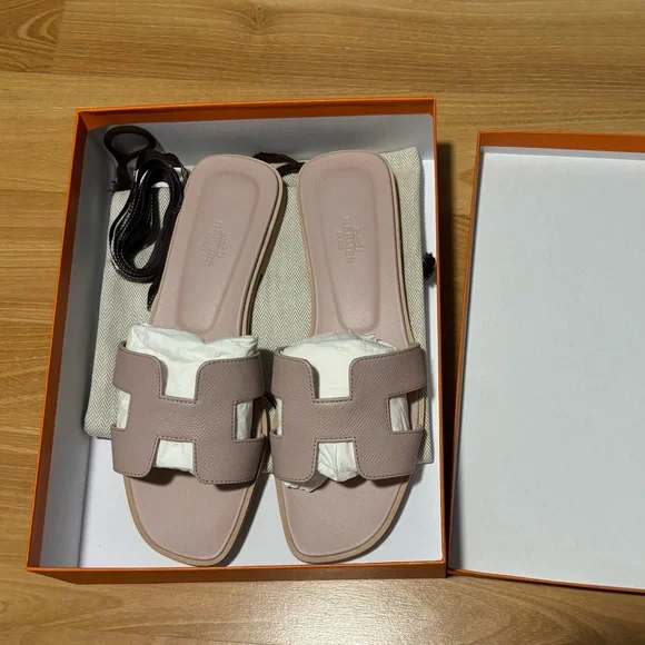 NWT Hermès Epsom Oran Sandals in Rose Porcelaine SZ 40